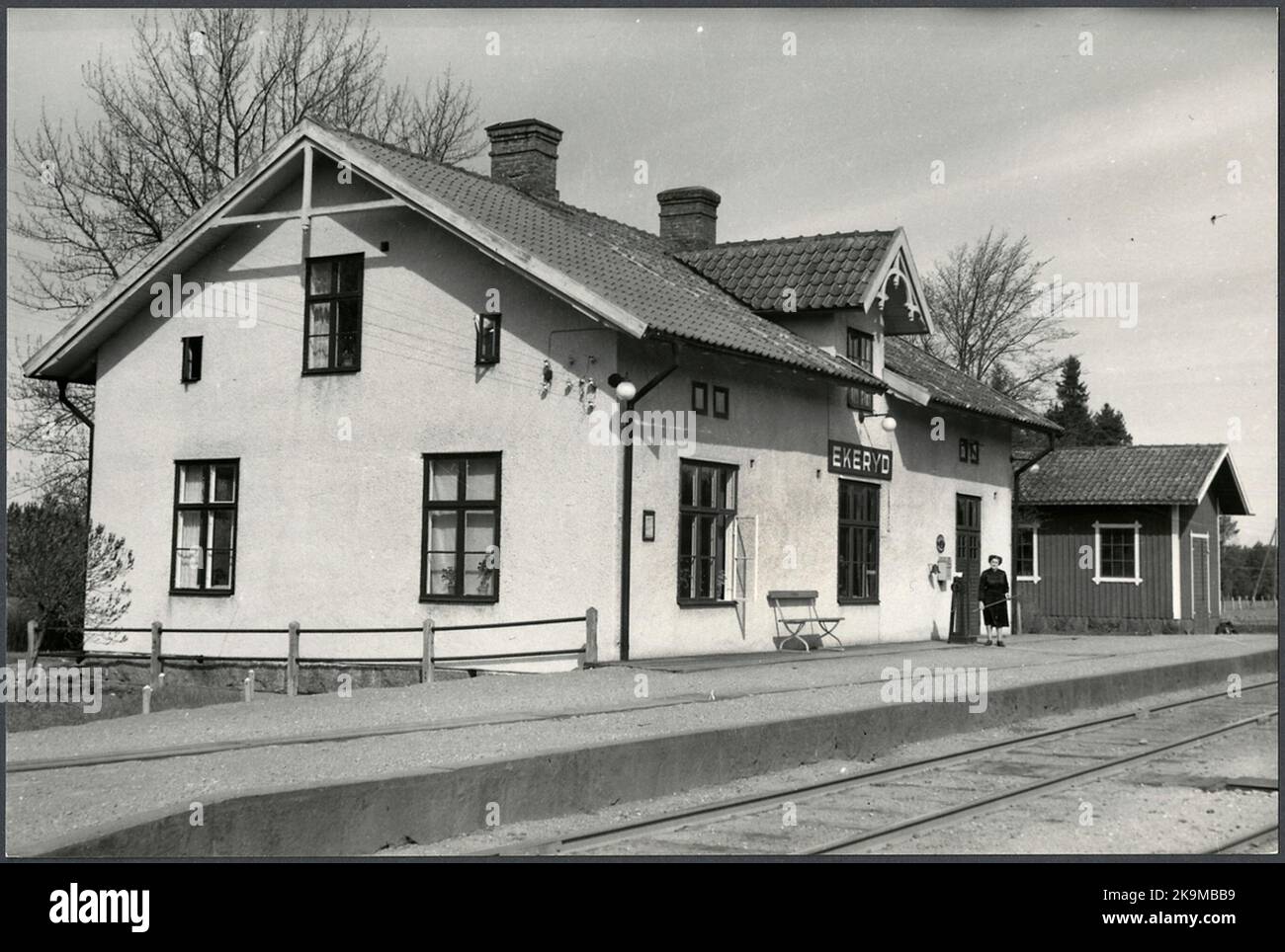Arrêt construit en 1894. Maison de station stationnée d'un étage et demi. L'appartement a été rénové en 1948. Ouvrez 21.11.1894. Station complète depuis 1925. La maison de la gare a été démolie en 1982. La maison de la gare est non pavée au tournant du siècle Banque D'Images