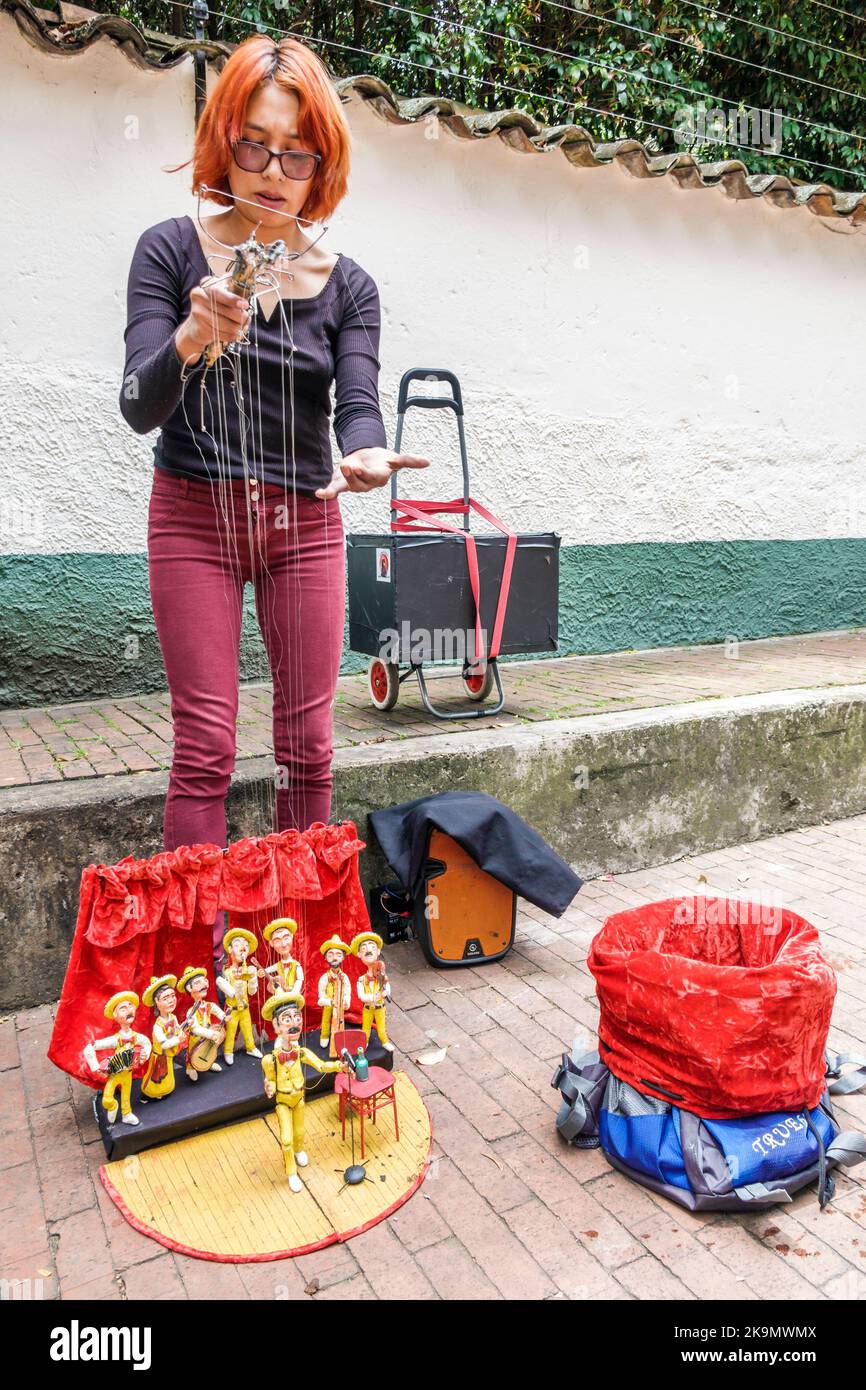 Bogota Colombie,Usaquen Carrera 6a Mercado de Las Pulgas en Usaquen Dimanche marché aux puces shopping, foire du festival événement hebdomadaire, marionnette marionnettes pupp Banque D'Images