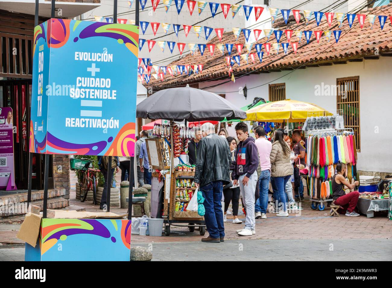 Bogota Colombie,Usaquen Carrera 6a Mercado de Las Pulgas en Usaquen Dimanche marché aux puces, artisanat exposition vente vendeur vendeurs vendre vendeur vend STA Banque D'Images
