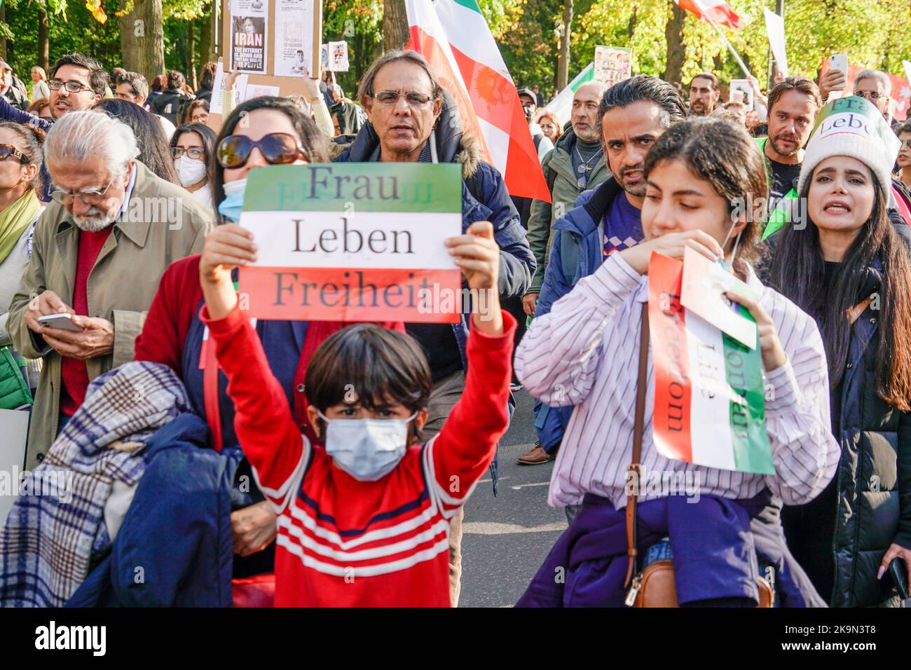 Großdemo gegen das régime der Mullahs im Iran. Auslöser der Demonstrationen war der Tod der 22-jährigen Masha Amini. 22.10.2022, Berlin-Mitte, Tierg Banque D'Images