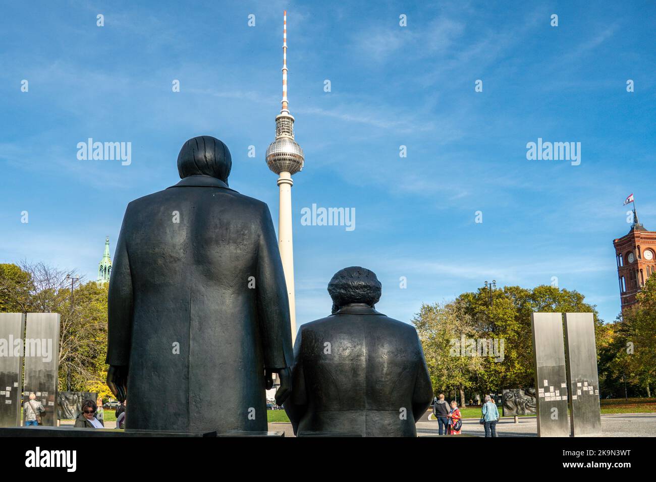 Marx Engels Denkmal, Berliner Dom, Herbst Banque D'Images