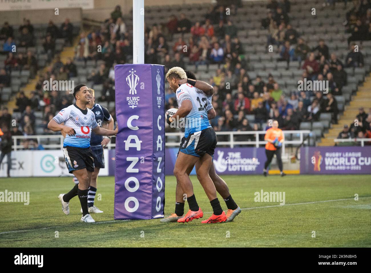 Fiji 2nd Row Viliame Kikau a fait un essai lors du match de la coupe du monde de rugby de la Ligue B de 2021 entre Fidji et l'Écosse à Kingston Park, Newcastle, le samedi 29th octobre 2022. (Crédit : Trevor Wilkinson | MI News) Banque D'Images