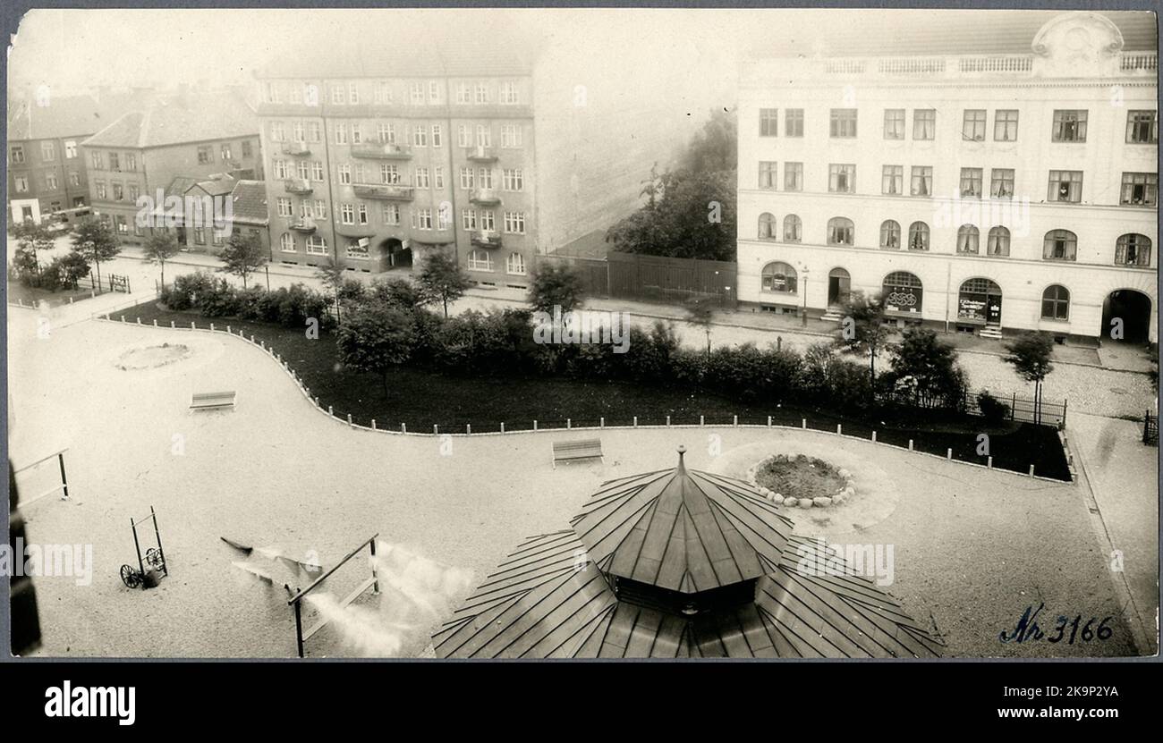 La cour à l'extérieur de la maison de logement de la veuve et de la pupille à Malmö. Le quartier de Håkan Slussgatan 2. Les maisons en face du quartier de Kasper. Banque D'Images