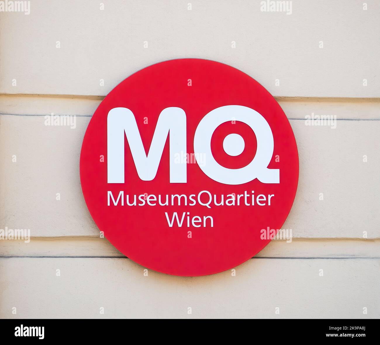 Vienne, Autriche - juin 2022 : gros plan sur le logo de Museumsquartier à Vienne Banque D'Images