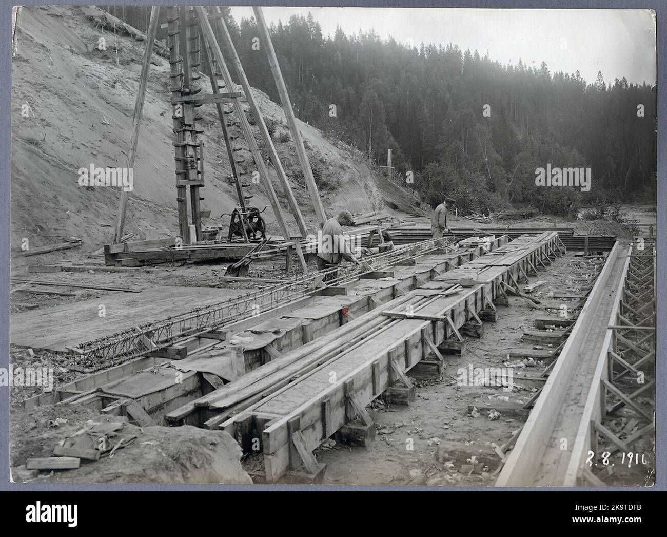 Coulée de piles d'échantillons pour les piliers numéro 4 sur la plage orientale de la rivière Öre. Banque D'Images