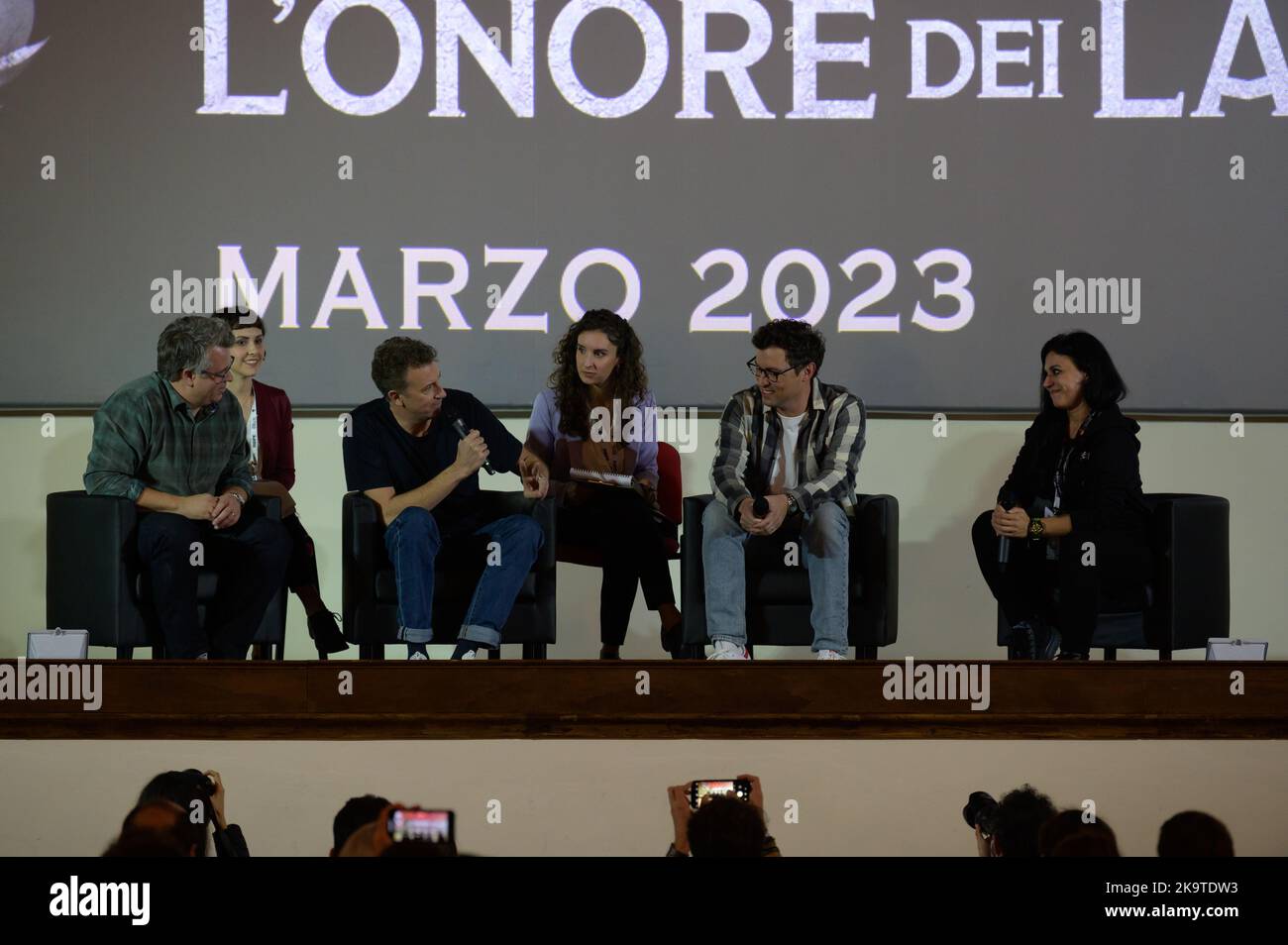 Lucca, Italie. 29th octobre 2022. Lucca, Italie - 29 octobre 2022: Aperçu du film donjons et dragons l'honneur des voleurs à Lucca Comics and Games 2022, dans les réalisateurs de photos Jonathan Goldstein, John Francis Daley, et le producteur Jeremy Latcham. Crédit: Stefano Dalle Luche/Alamy Live News Banque D'Images