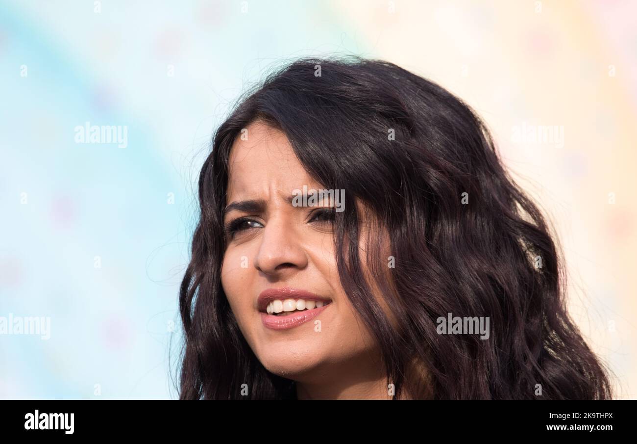 L'équipe de cinéma Bollywood près de la jetée d'Eastbourne sur cette célèbre ville de Sussex. Banque D'Images