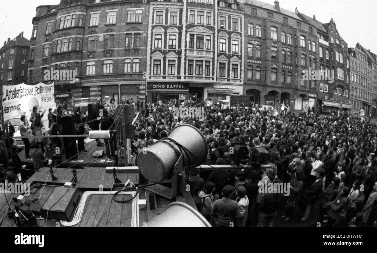 Le Red Dot Workers' Festival, un événement de groupes de gauche sur 18. 9. 1971 à Hanovre, est devenu une rencontre des opposants des transports publics Banque D'Images