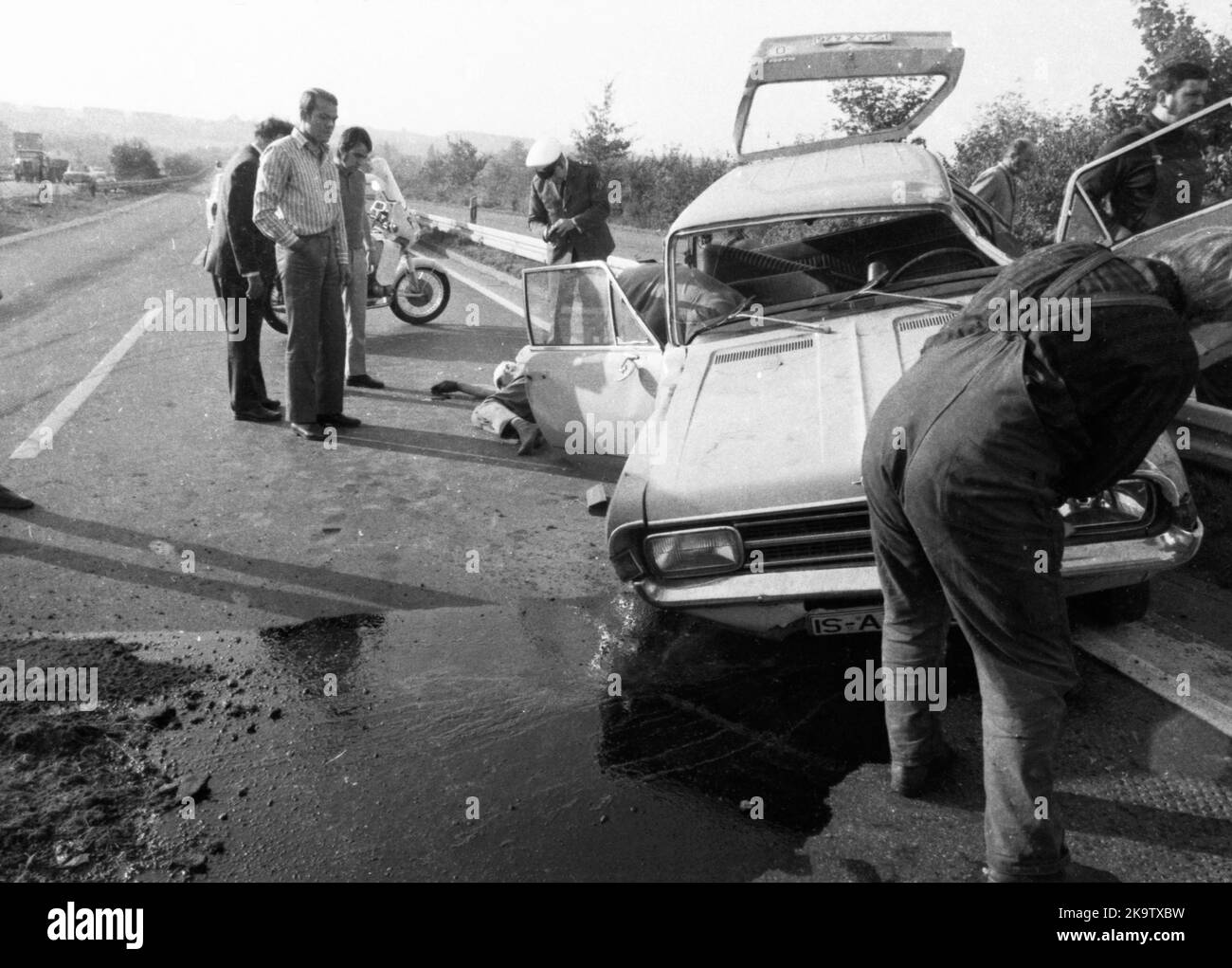 Un accident de la circulation sur la route fédérale 54 sur 22. 09. 1971 à Dortmund, Allemagne Banque D'Images