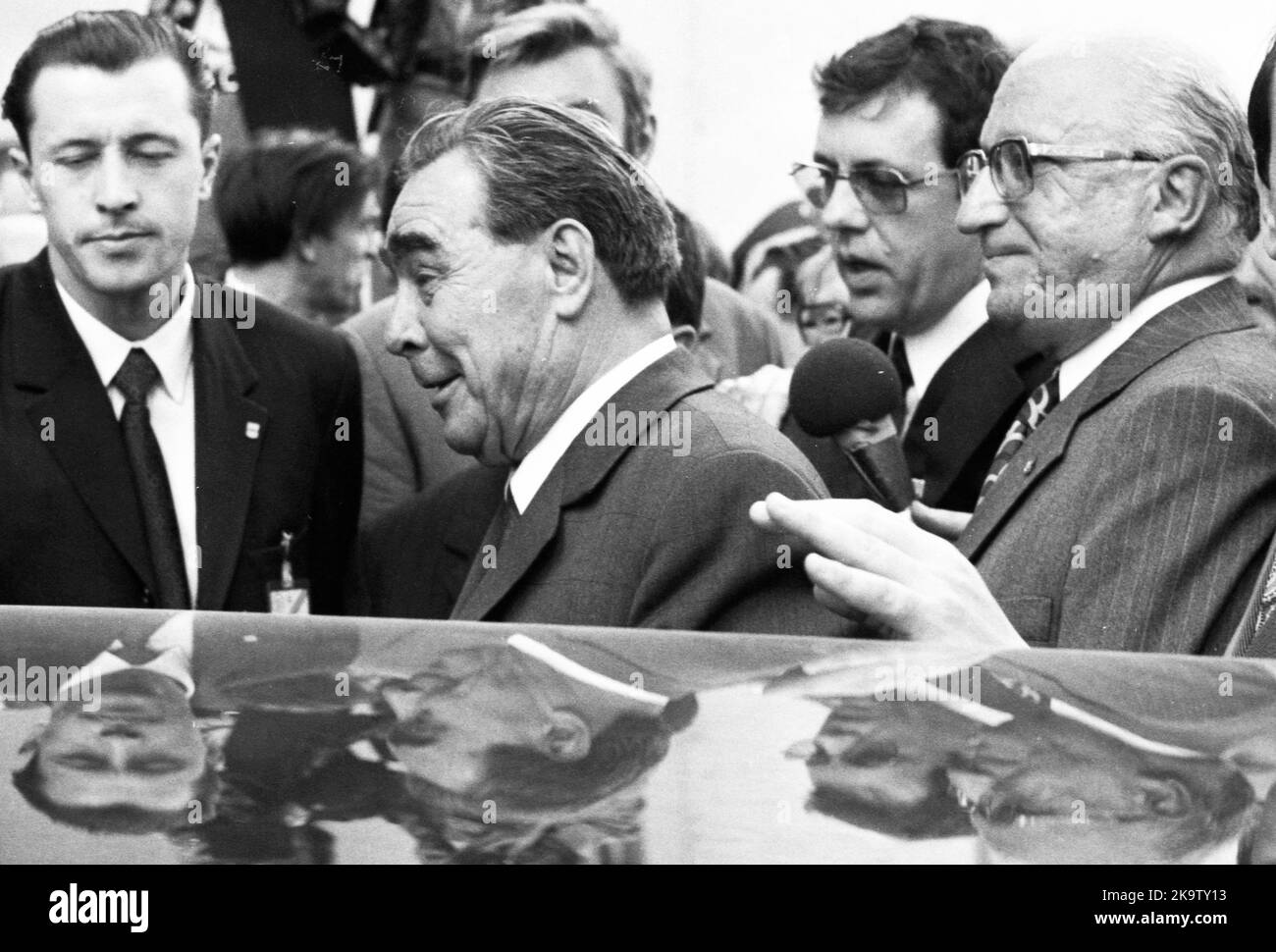 La visite du chef de l'Etat soviétique et du parti Leonid Brejnev à Bonn du 18-22 mai 1973 a été un pas vers l'apaisement des tensions dans les relations est-Ouest Banque D'Images