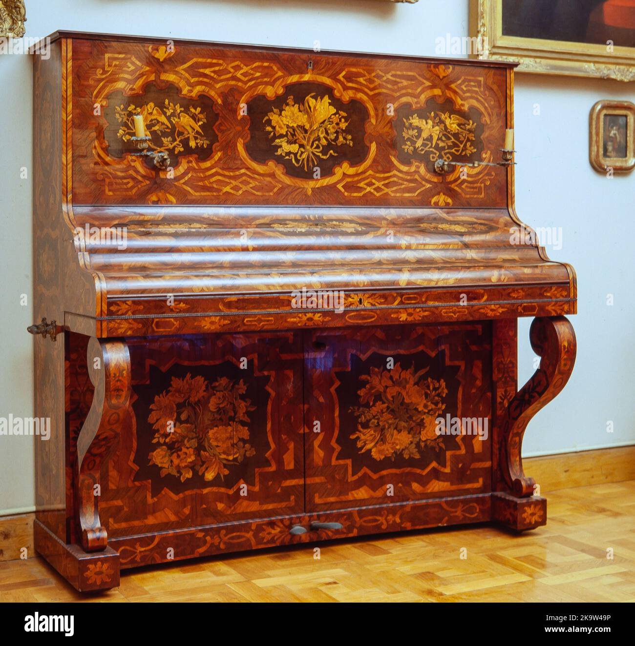 Piano Boisselot, 1850-1855. SIGLO XIX Museo Maricel del Mar, Sitges.  Barcelone Photo Stock - Alamy