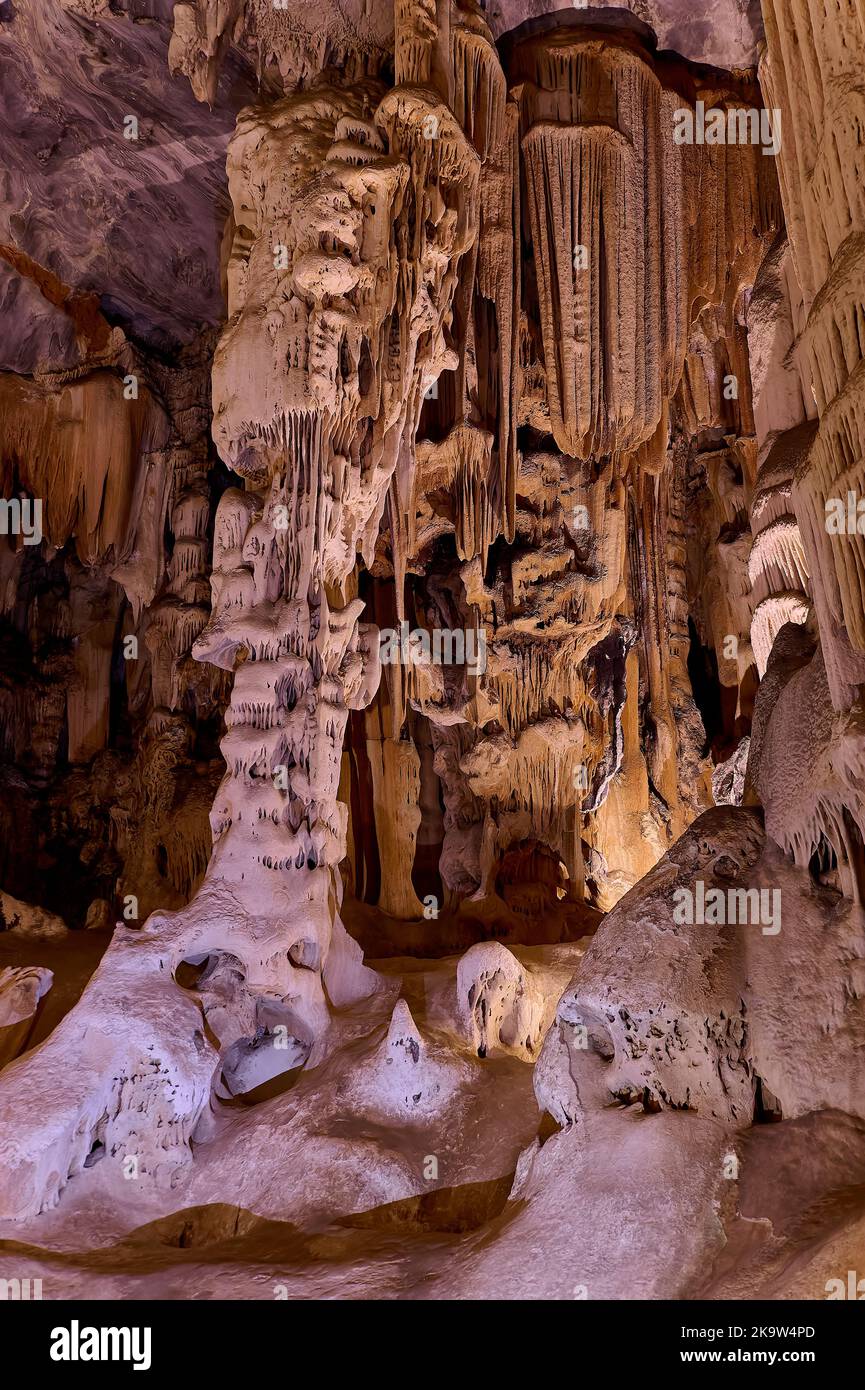 À l'intérieur des grottes de Cango en Afrique du Sud Banque D'Images