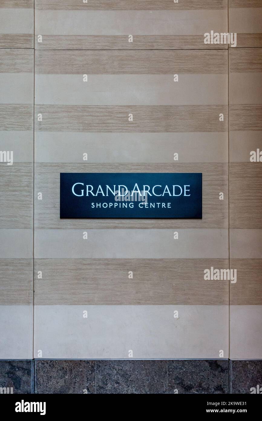Un panneau pour le centre commercial Grand Arcade à Cambridge, Royaume-Uni Banque D'Images