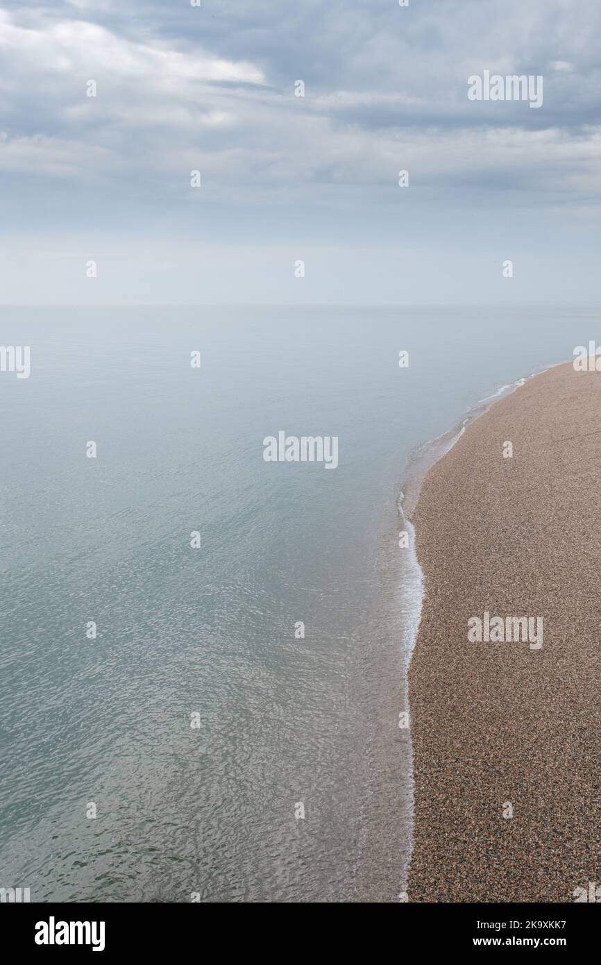 Vue sur la plage à Folkestone, Kent, Royaume-Uni Banque D'Images