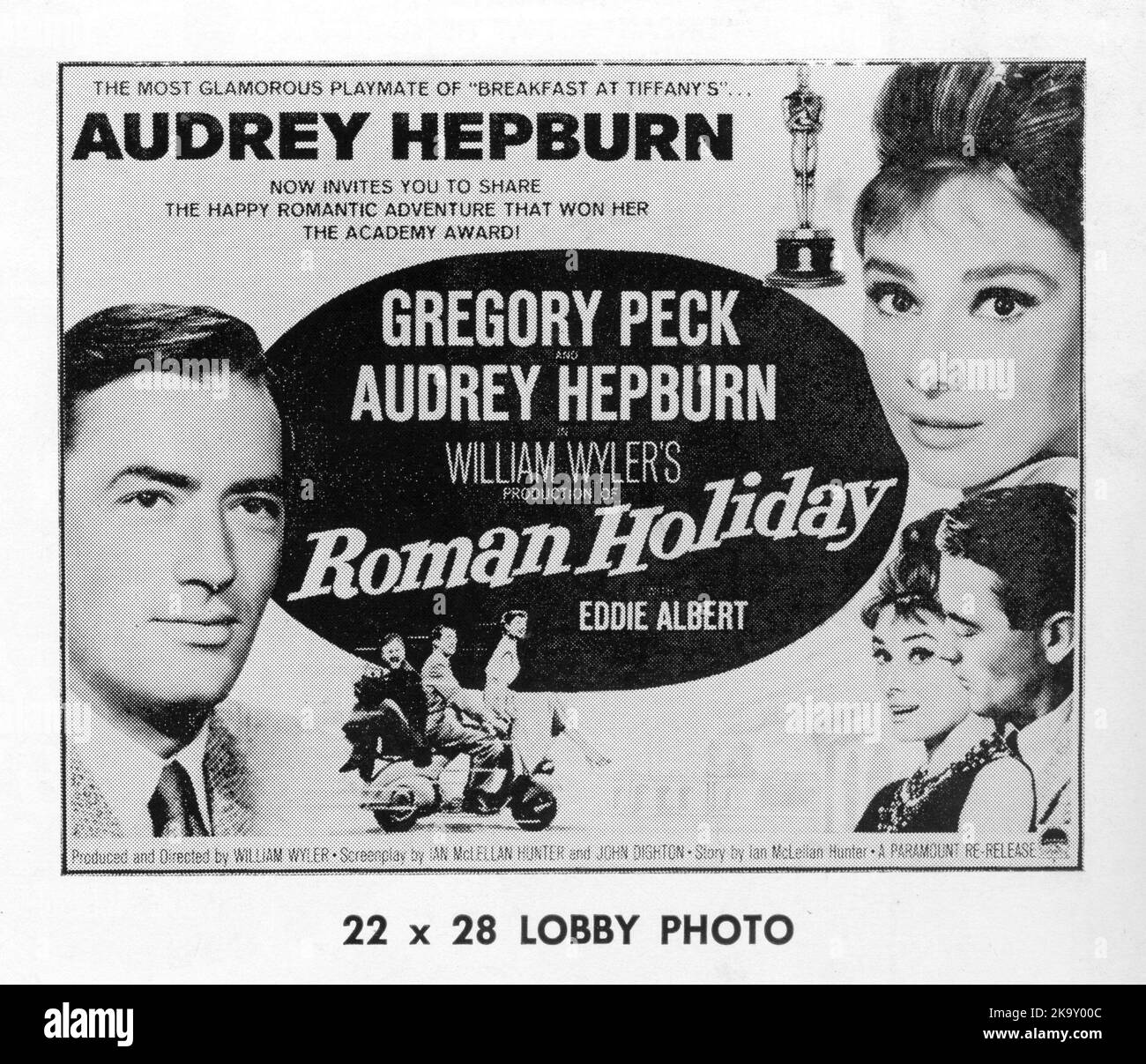 Image de l'affiche pour 1962 réédition de GREGORY PECK AUDREY HEPBURN et EDDIE ALBERT en VACANCES ROMAINES 1953 réalisateur / producteur WILLIAM WYLER Story Dalton Trumbo et Ian McLellan Hunter scénario Dalton Trumbo Ian McLellan Hunter et John Dighton Paramount Pictures Banque D'Images