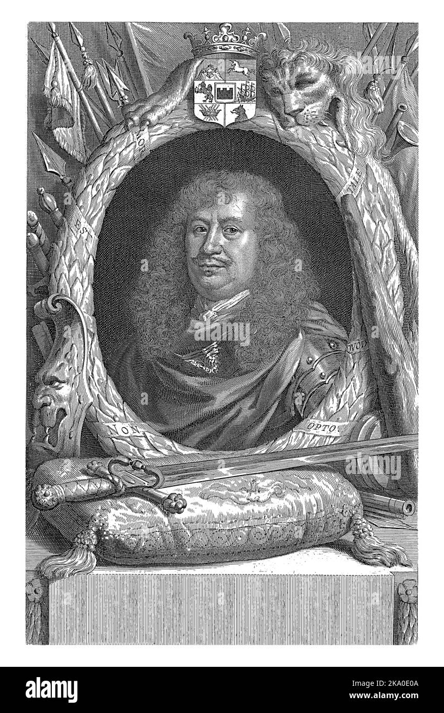 Portrait du général suédois Carl Gustaf Wrangel. Au premier plan son épée sur un oreiller. Autour du cadre de son portrait différentes armes, un lion Banque D'Images