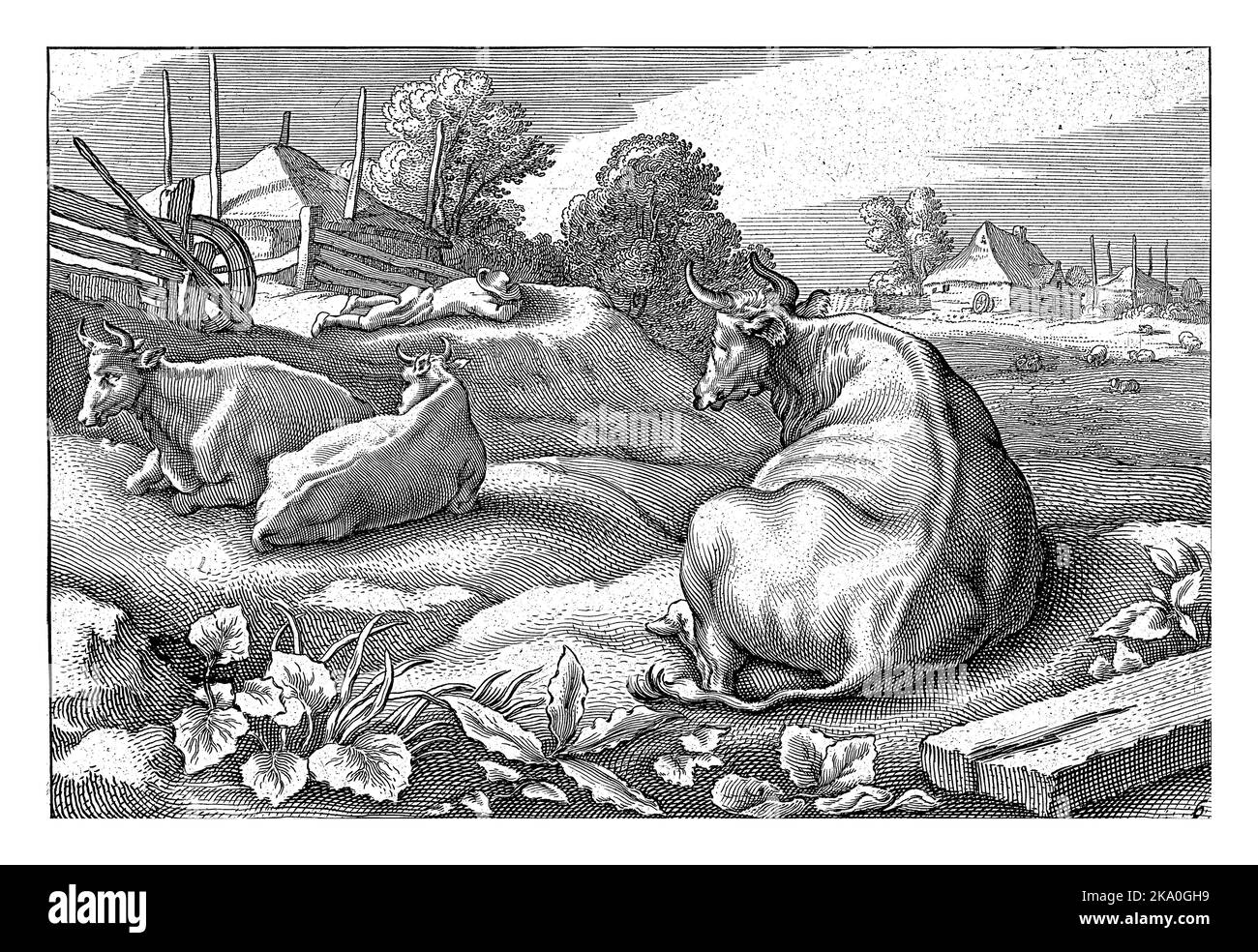 Pâturage avec trois vaches au premier plan et un fermier endormi près d'une grange de foin. Sur la droite en arrière-plan une ferme et pâturage des moutons. Banque D'Images