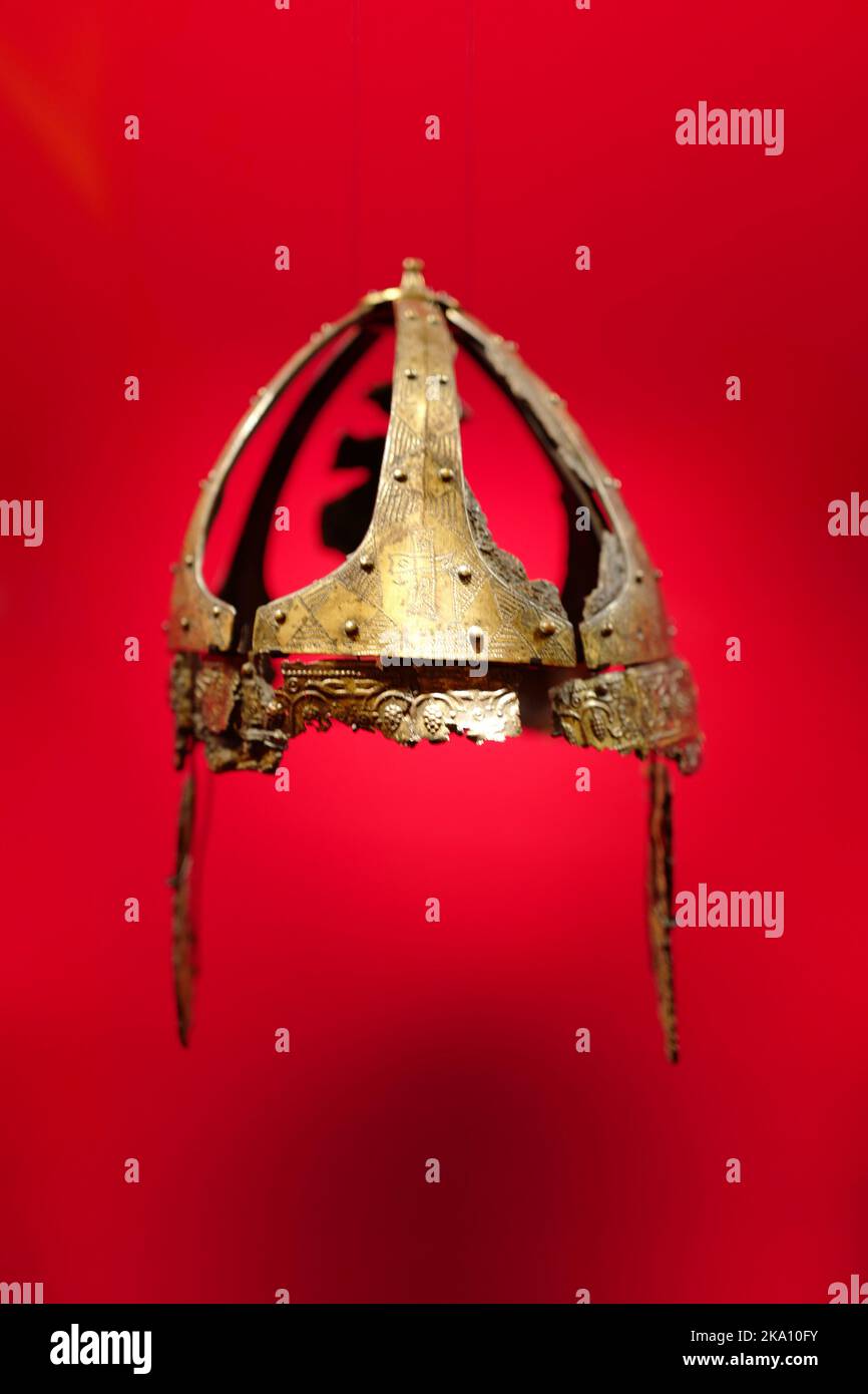 Casque d'or du début de la période médiévale Banque D'Images