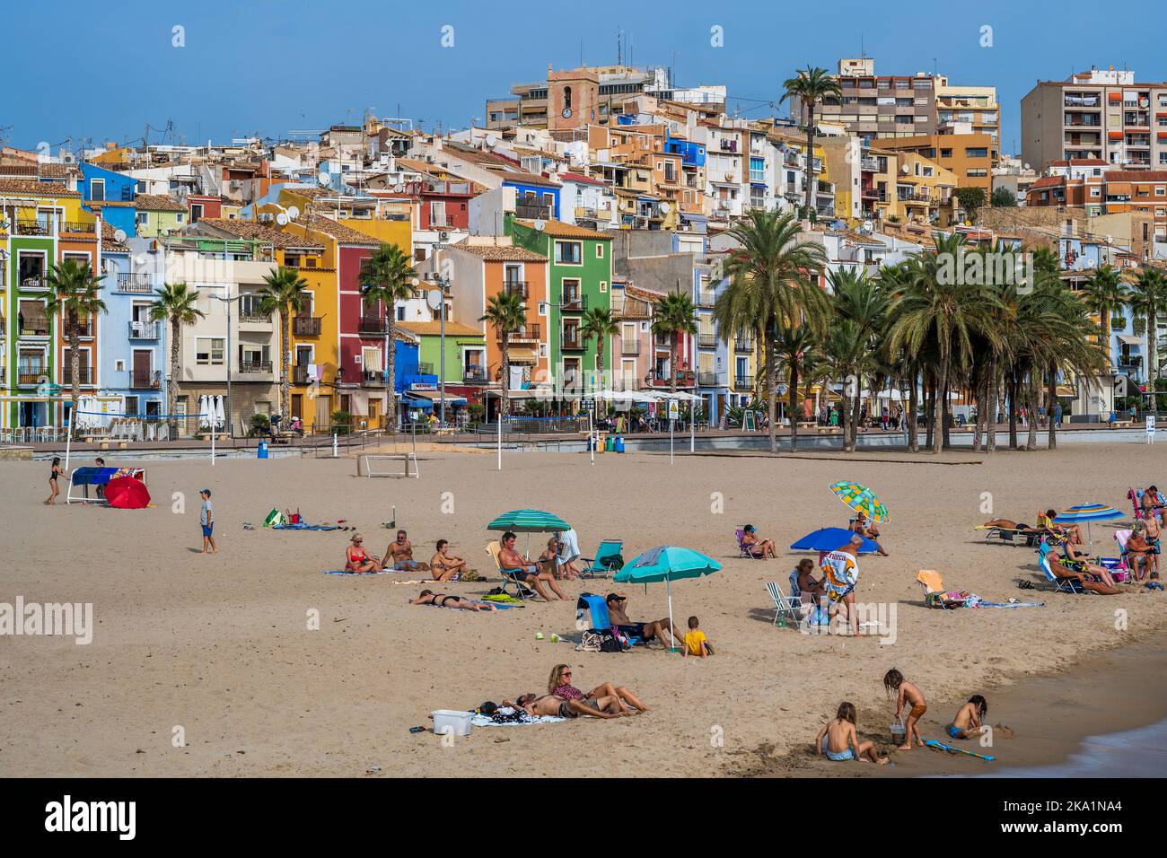 Plage de sable à Villajoyosa, Costa Blanca, Communauté Valencienne, Espagne Banque D'Images