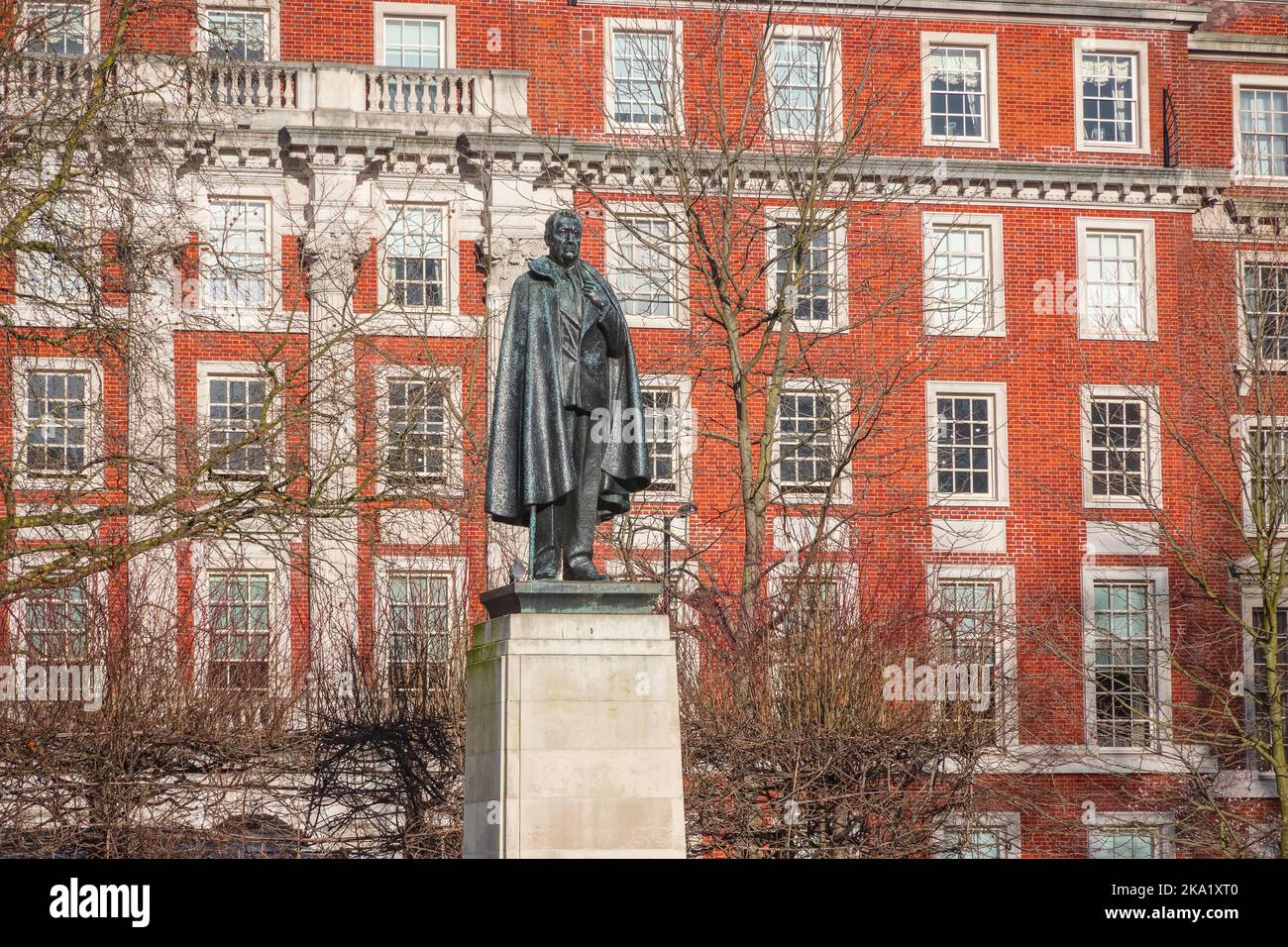 Une statue de Franklin Roosevelt exposée à Grosvenor Square, dans le quartier de Mayfair à Londres, au Royaume-Uni Banque D'Images
