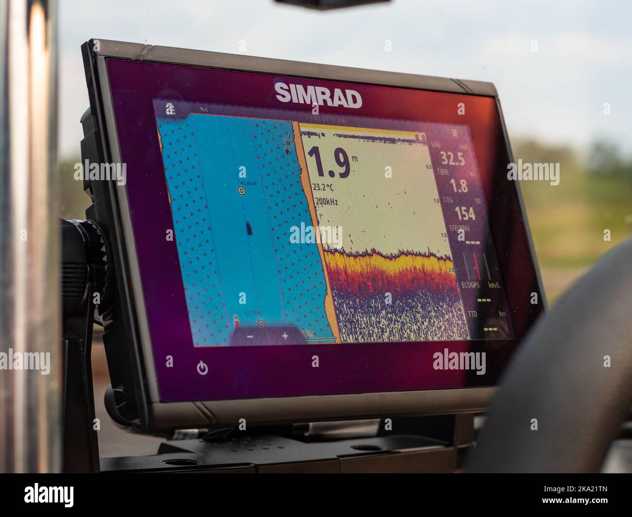 Jabo Rc Surfer Bateau-appât De Pêche Avec Navigation GPS Et Without Signal For Beach Fishing