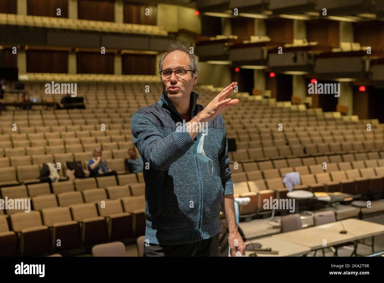 Jean-Sébastien Ouellette, directeur du conservatoire de musique de Québec, met la touche finale avant le début de la répétition du Don Pa Banque D'Images