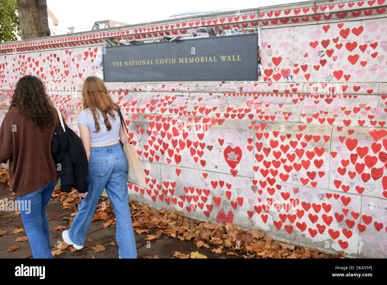 Le mur commémoratif national du Covid commémorera tous ceux qui ont perdu la vie dans l'épidémie du coronavirus, Londres, octobre 2022 Banque D'Images