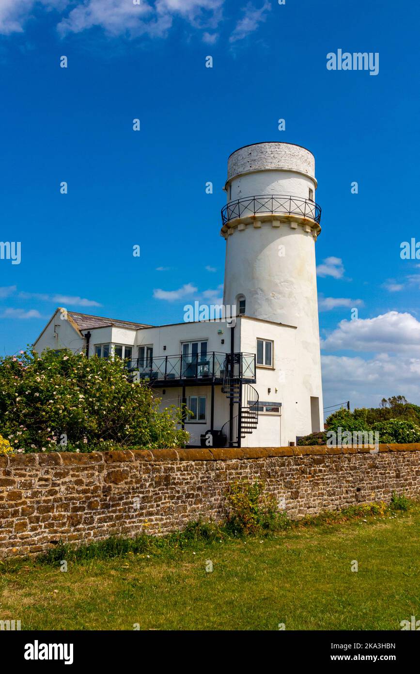 Ancien phare de Hunstanton dans l'ouest de Norfolk Angleterre Royaume-Uni construit en 1840 et maintenant utilisé comme hébergement de vacances. Banque D'Images