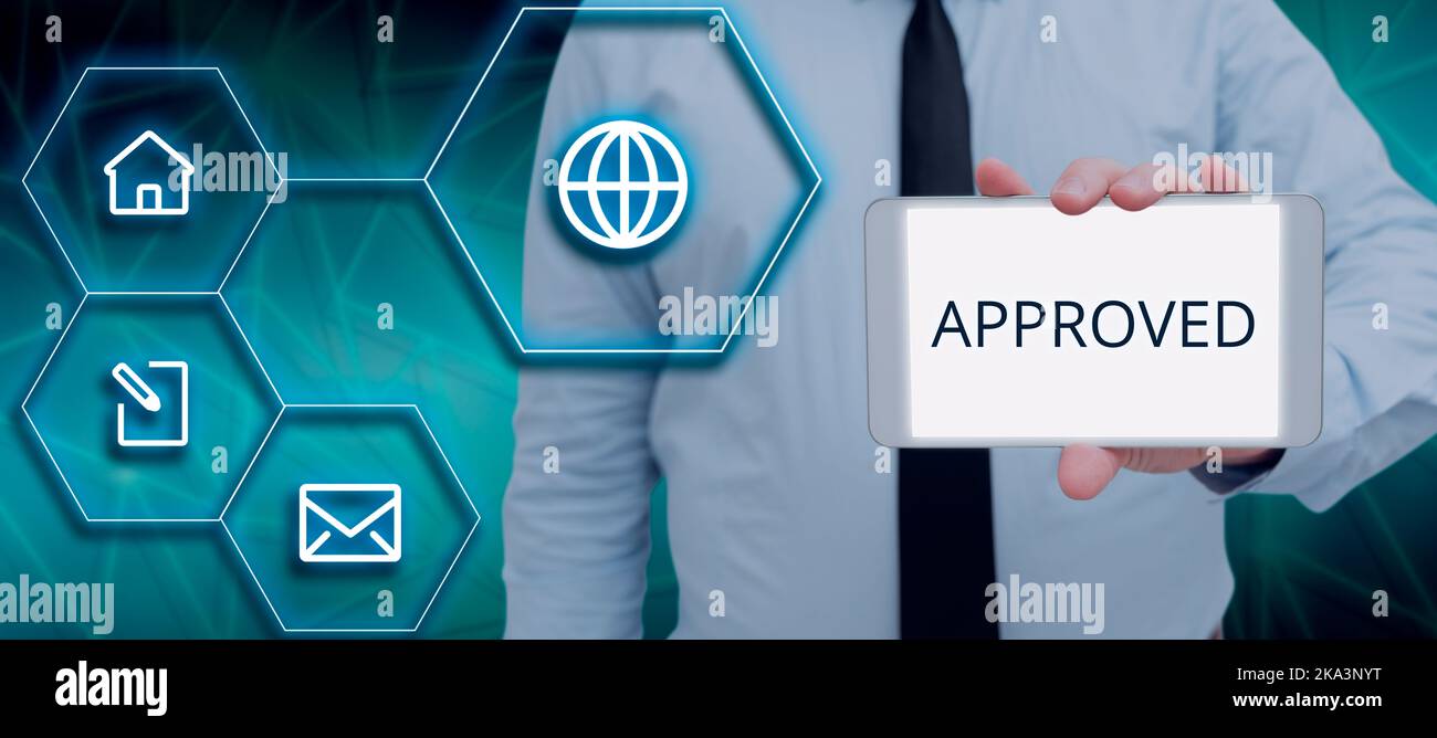 Légende de texte présentant approuvé, position d'idée d'entreprise, arrangement, ou fréquence d'occurrence sur une zone Homme avec smartphone par Digital Hexagon Banque D'Images