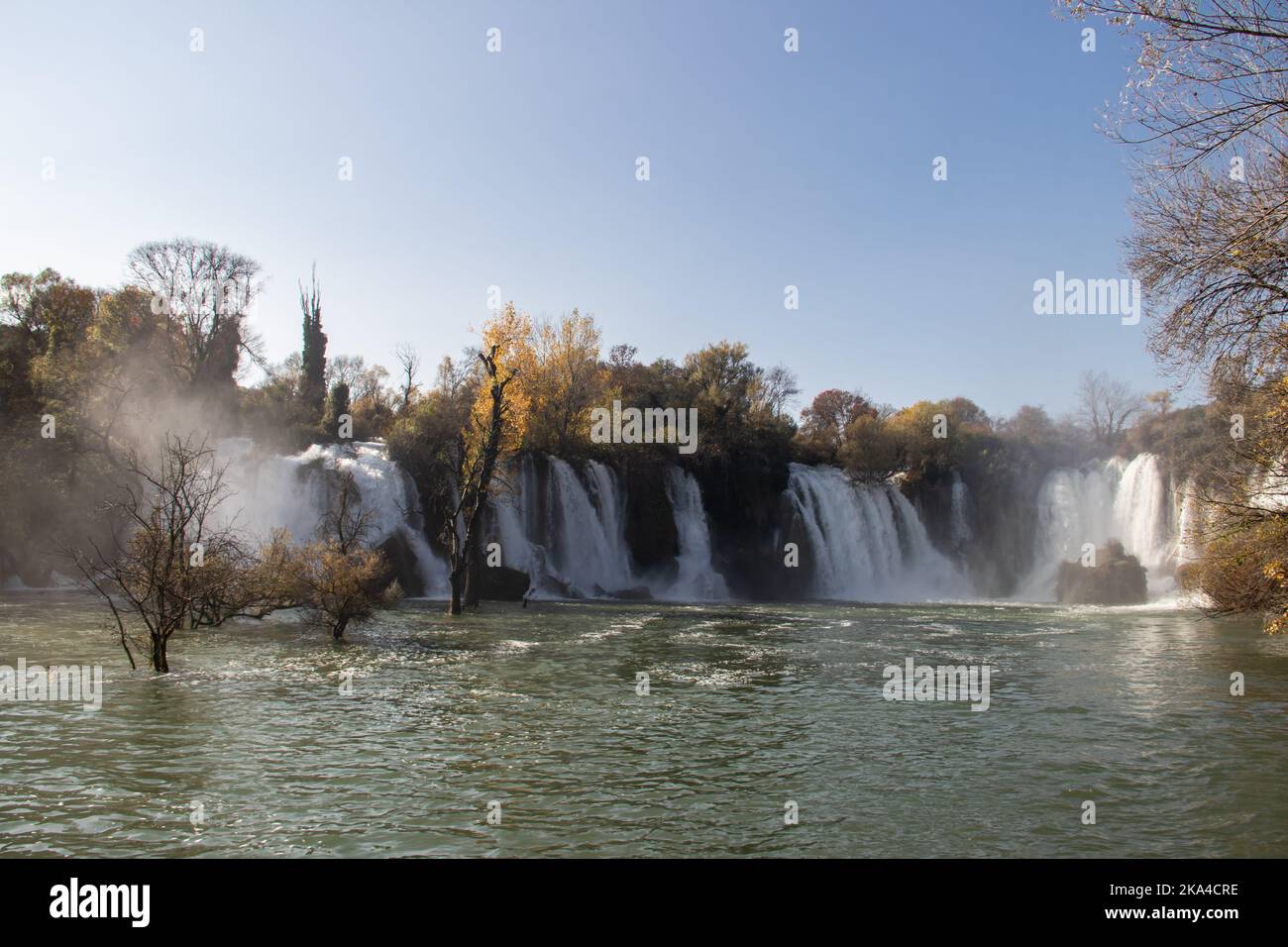 Waterfall Kravice, situé dans la partie sud de la Bosnie et Hercegovina, endroit parfait pour pique-nique et randonnée pour les vacances Banque D'Images