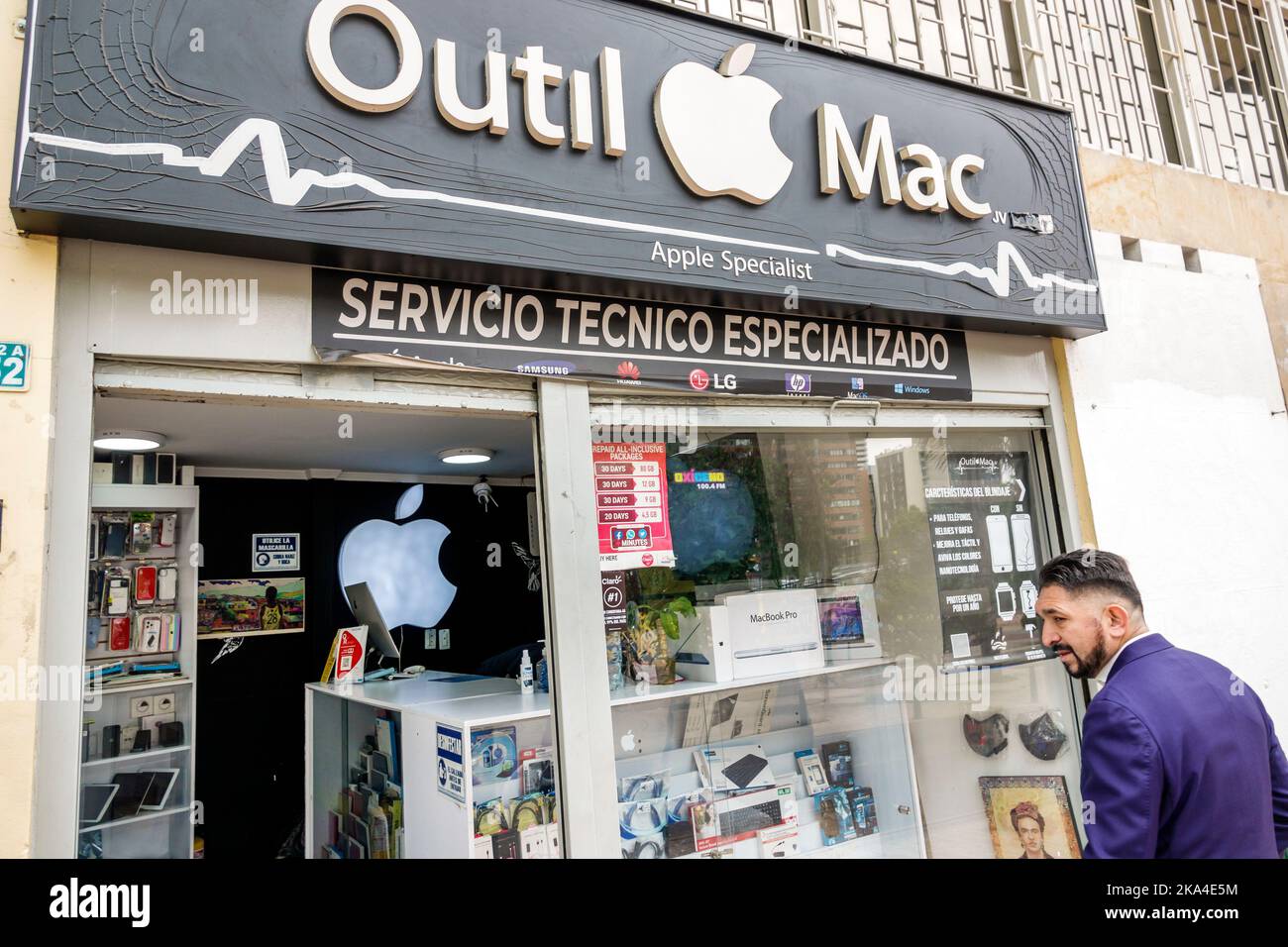 Bogota Colombie, la Candelaria Centro Historico centre historique de la vieille ville centre Egipto, Apple Mac services de service magasin magasins d'affaires bussin Banque D'Images