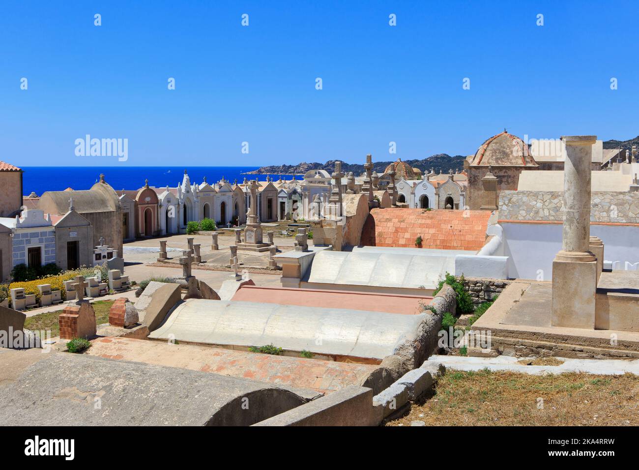 Le cimetière marin de Bonifacio (Cimiteriu Marinu di Bunifaziu) à Bonifacio (Corse-du-Sud) sur l'île de Corse, France Banque D'Images