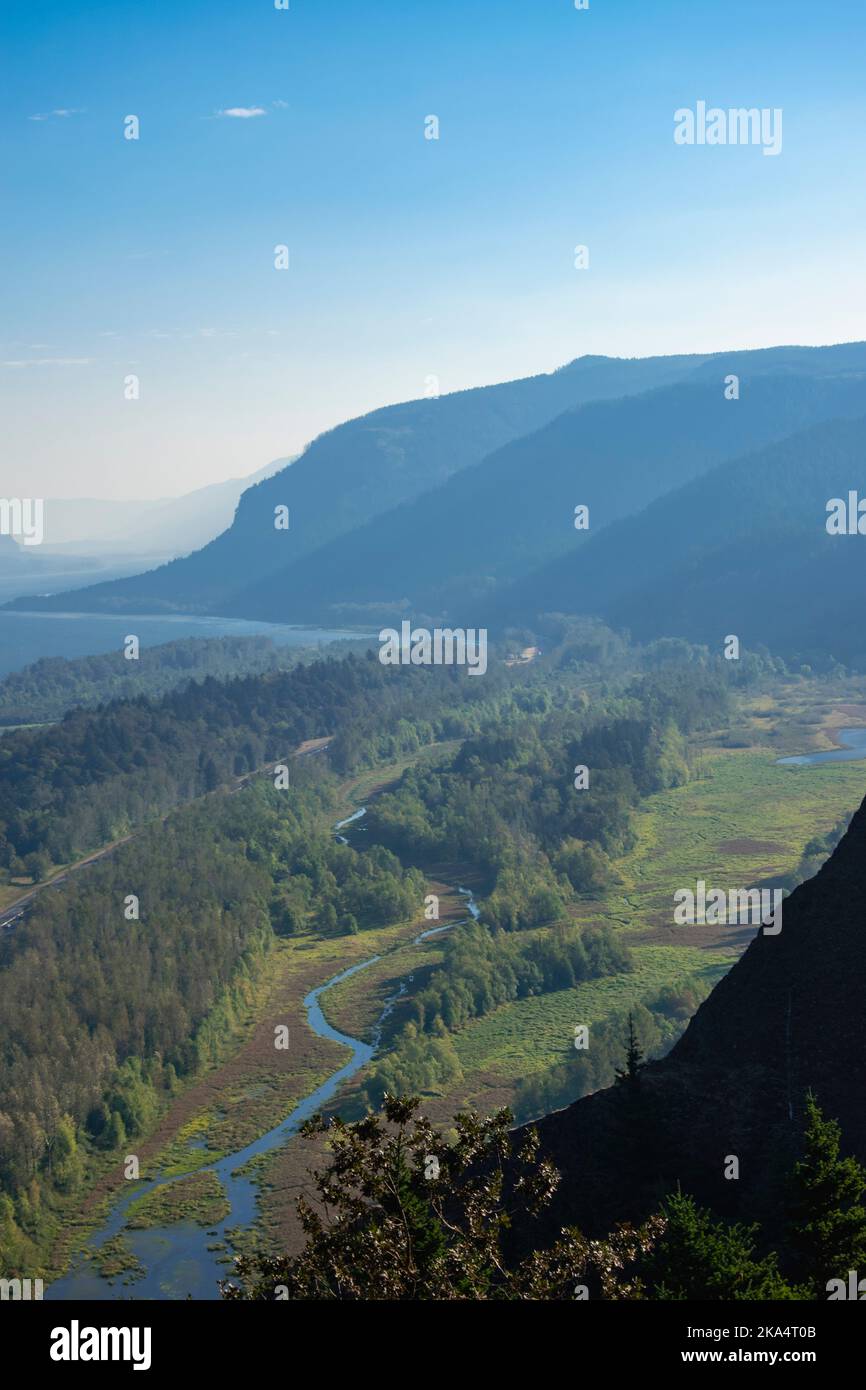 Vue sur la gorge de la rivière Columbia dans l'Oregon, Banque D'Images