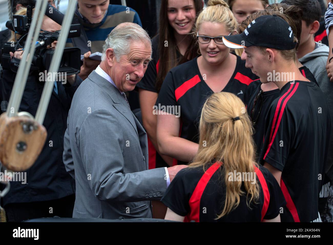 Le Prince de Galles visite le navire de formation des jeunes néo-zélandais, Spirit of New Zealand, Princes Wharf, Nouvelle-Zélande, mardi, 10 novembre, 2015. Banque D'Images