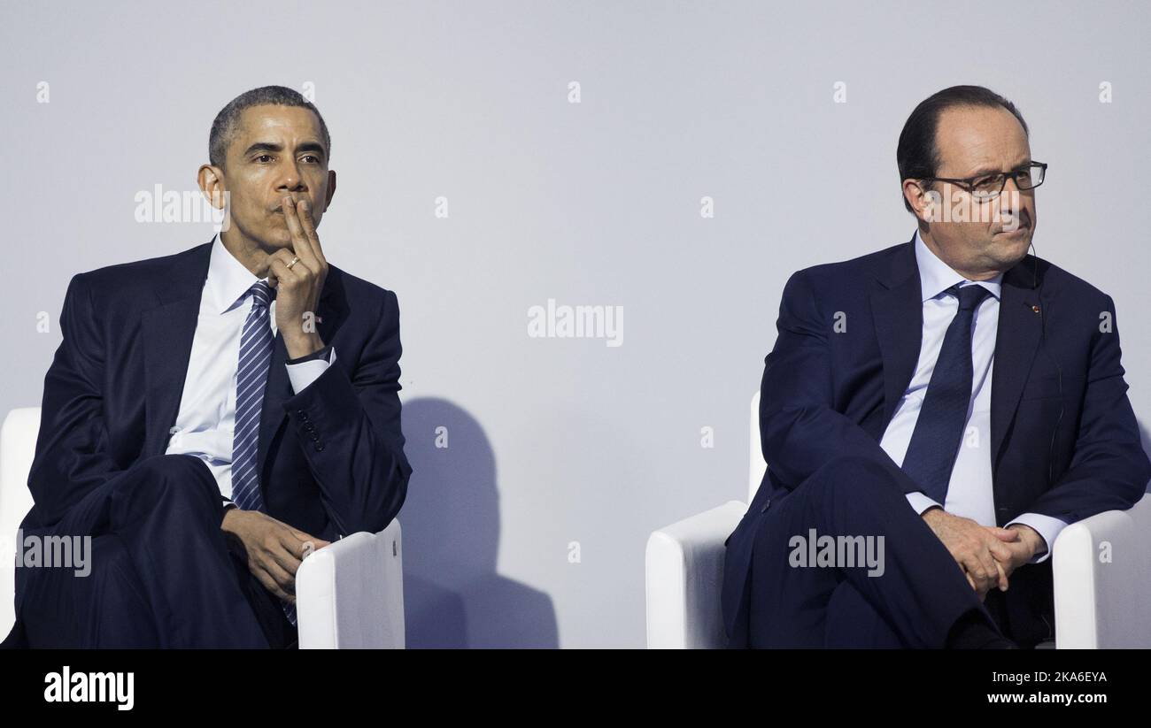 PARIS, FRANCE 20151130. Le président français François Hollande et le président américain Barak Obama lors de la conférence des Nations unies sur le climat qui se tiendra à Paris en 2015. Photo: Berit Roald / NTB scanpix Banque D'Images