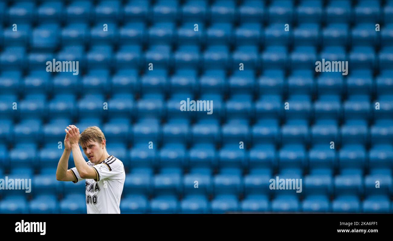 Riku Riski est remplacé lors du match de ligue entre Brann et Rosenborg au stade Ullevaal. Banque D'Images