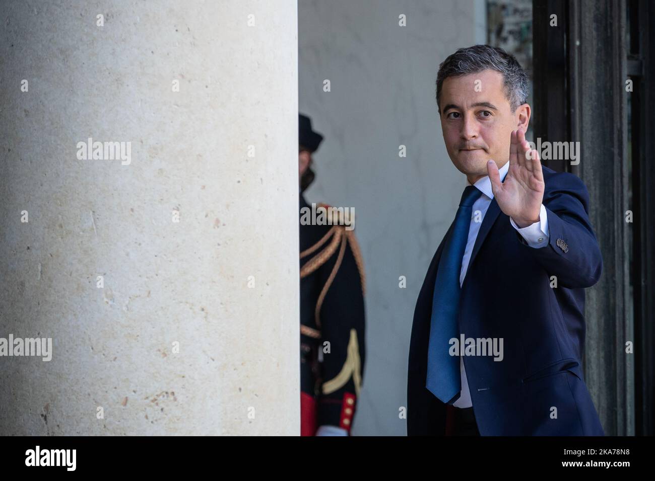 (200708) -- PARIS, le 8 juillet 2020 (Xinhua) -- le ministre français de l'intérieur, Gerald Darmanin, arrive au Conseil des ministres à l'Elysée présidentielle de Paris, France, le 7 juillet 2020. La présidence française a dévoilé lundi un gouvernement remanié de profils mixtes avec des visages anciens et nouveaux pour s'engager sur la nouvelle voie que le président Emmanuel Macron s'est engagé à reconstruire le pays au cours de ses deux dernières années au pouvoir. (Photo d'Aurélien Morissard/Xinhua) Banque D'Images