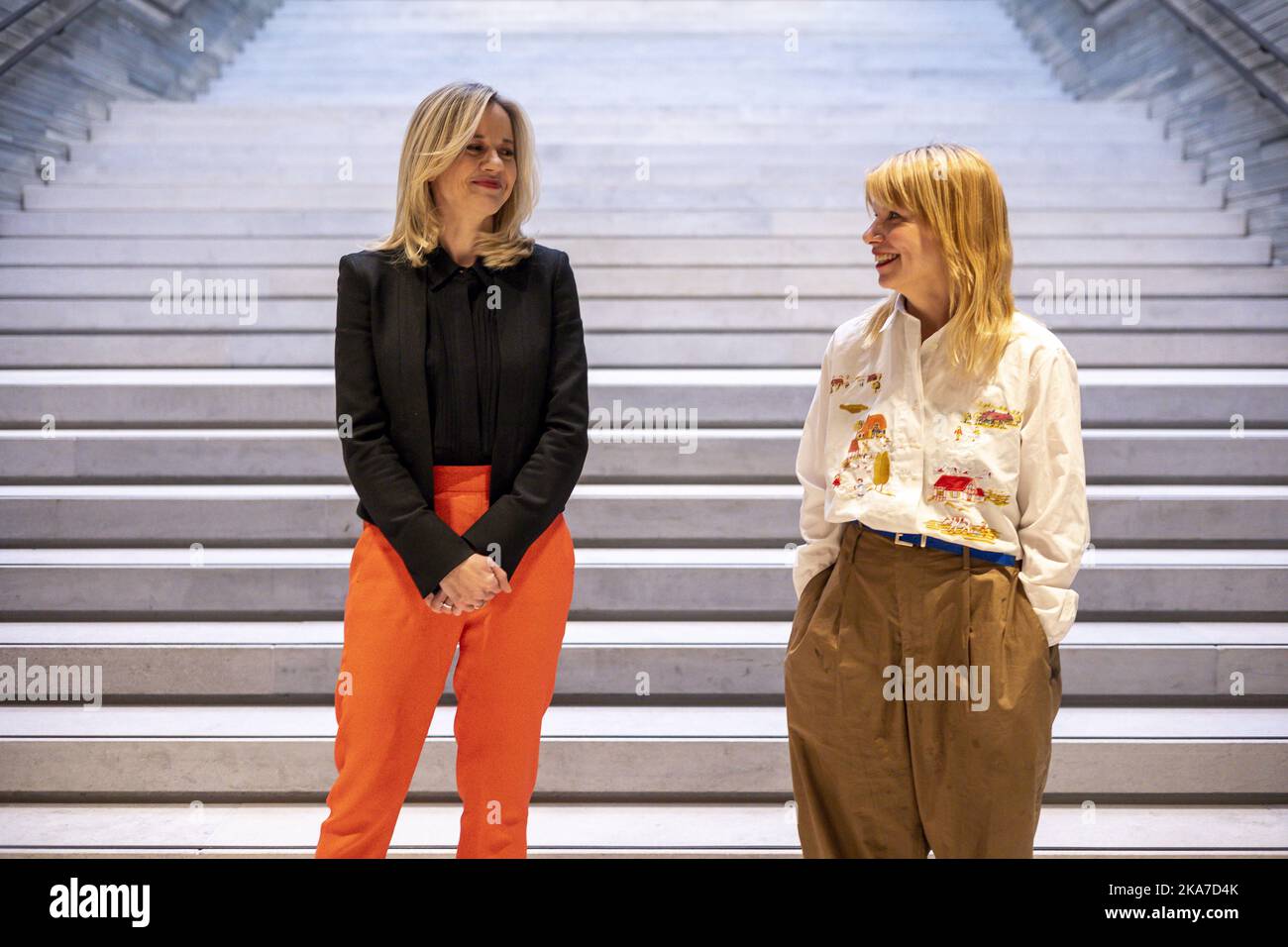 Oslo 20220211. Le Musée national lance un programme d'exposition pour l'année d'ouverture 2022 à 2023. Le directeur Karin Hindsbo (à gauche) et la directrice de collection Stina Högkvist présentent une grande partie du programme pour les années à venir. Photo: Beate Oma Dahle / NTB Banque D'Images