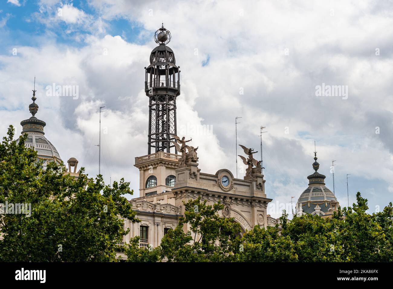 Architecture et bâtiments sur la Plaza del Ayuntamiento, Valence, Espagne, Europe Banque D'Images