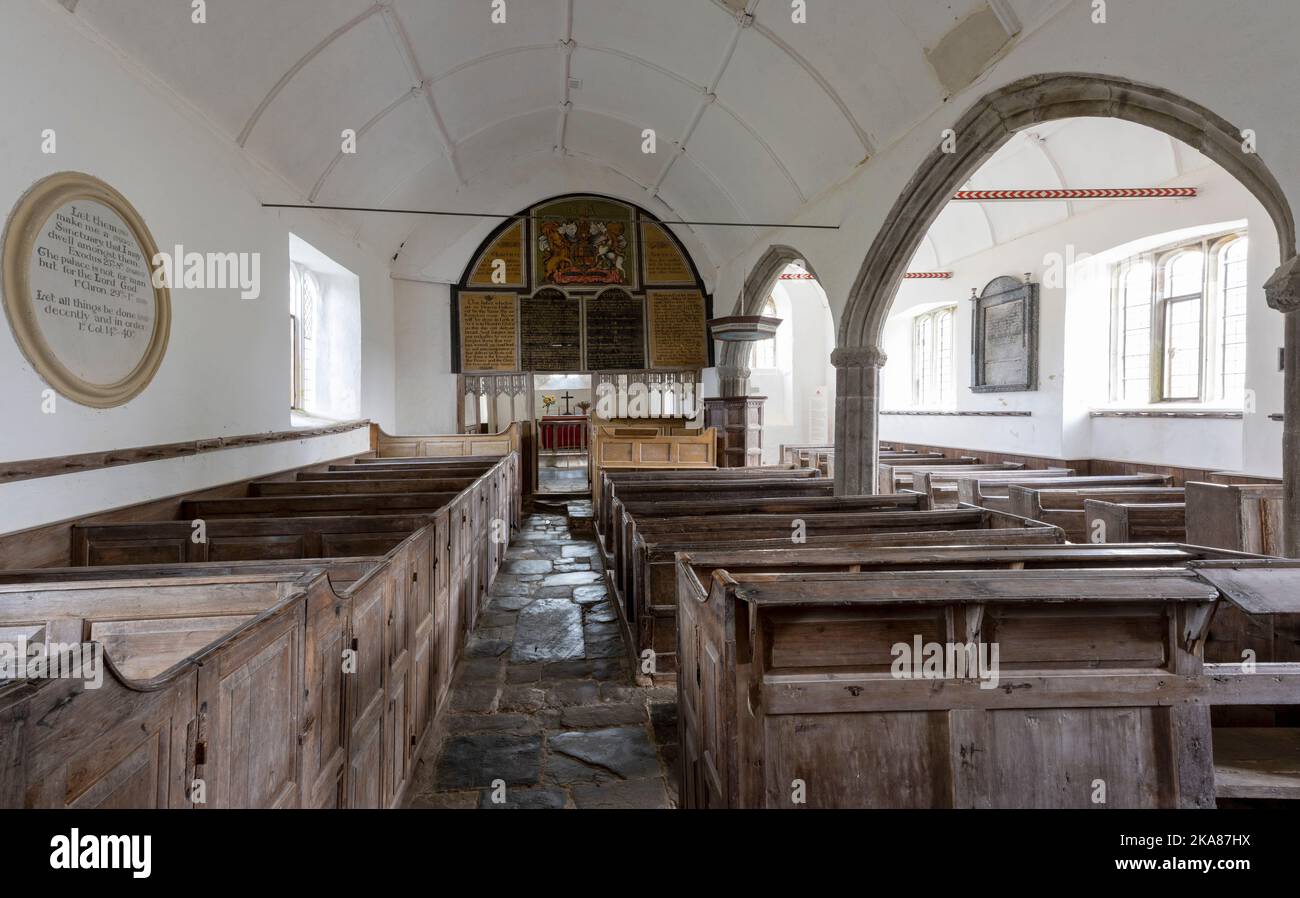 Église Saint-Petrock - Église Saint-Petrocks - Parracombe, Barnstaple, North Devon, Devon, Angleterre, Royaume-Uni - bâtiment classé de catégorie I - vue intérieure. Banque D'Images