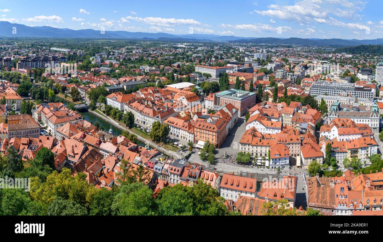 Vue sur la vieille ville depuis le château de Lubljana, Ljubljana, Slovénie Banque D'Images