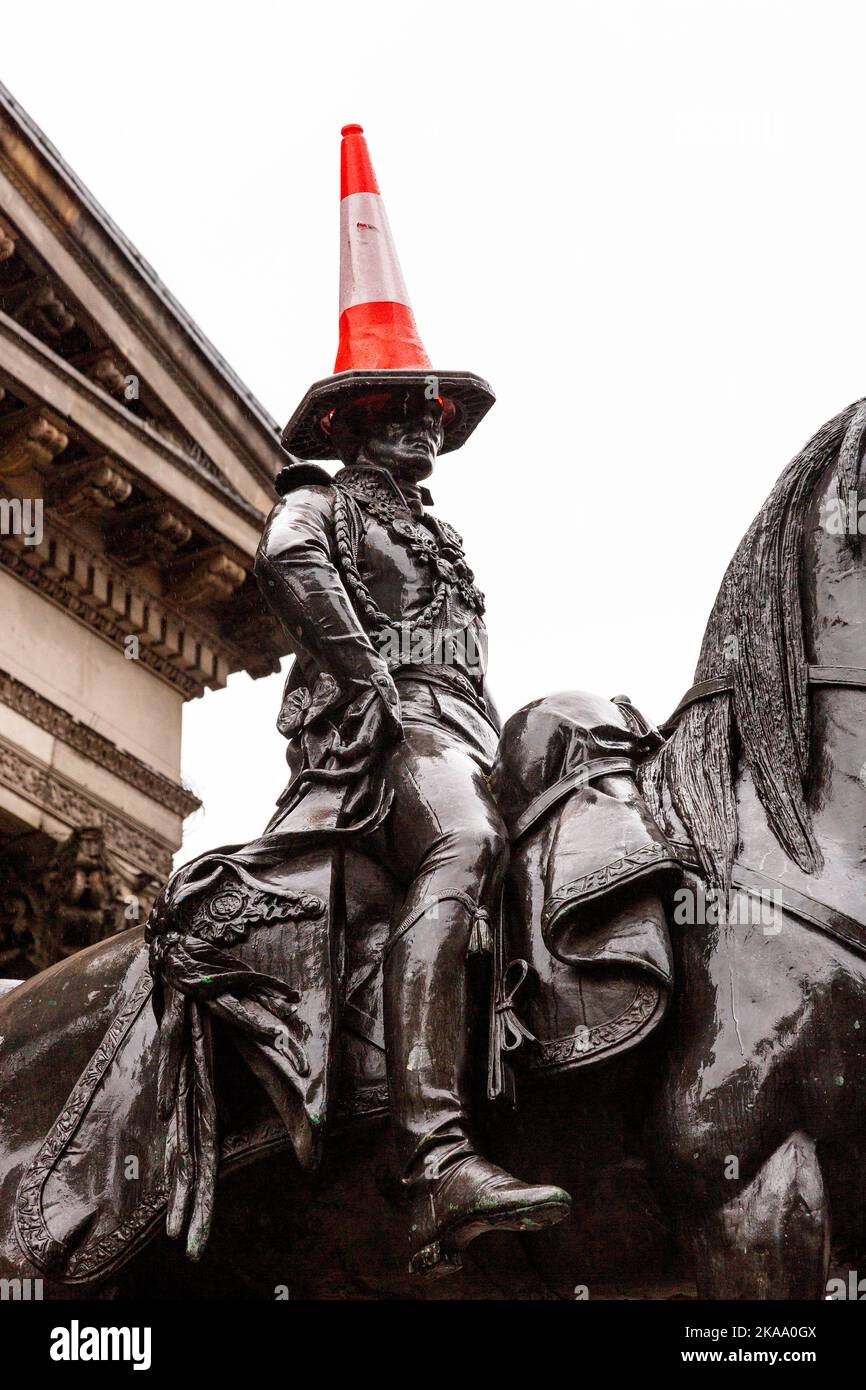 Statue équestre du duc de Wellington, célèbre pour avoir un chapeau de cône de circulation. Glasgow Museum of Modern Art Scotland, Glasgow, Royaume-Uni. Banque D'Images
