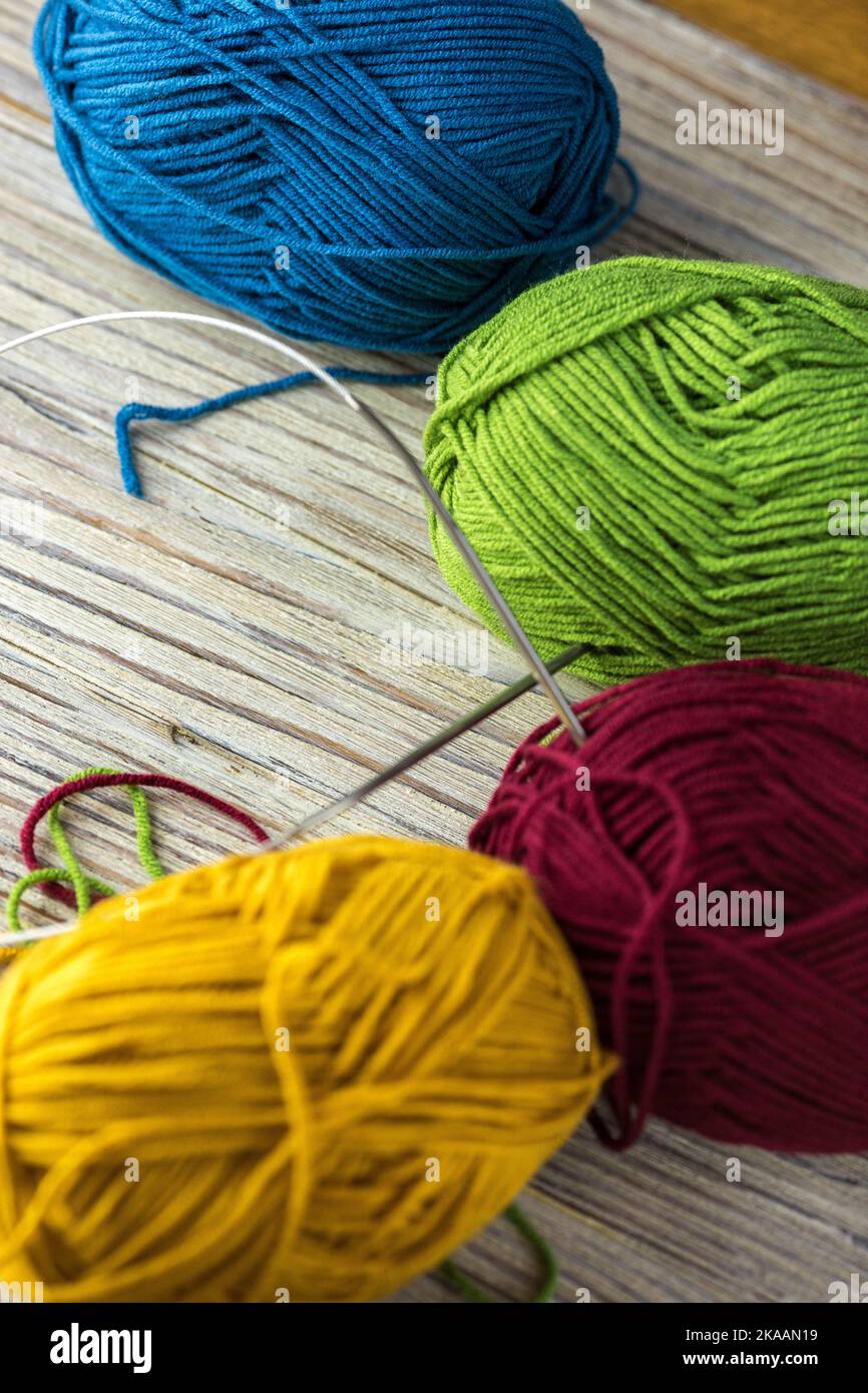 Kit Crewel Hiawatha Années 70 – Chouettes Sur Branche – Broderie Laine Vintage NOS