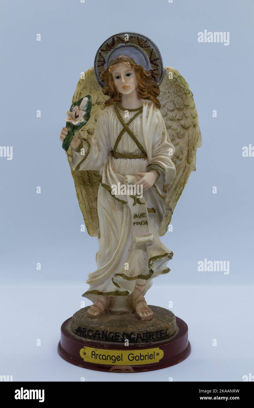 Pièce en céramique d'un ange avec ailes Banque D'Images