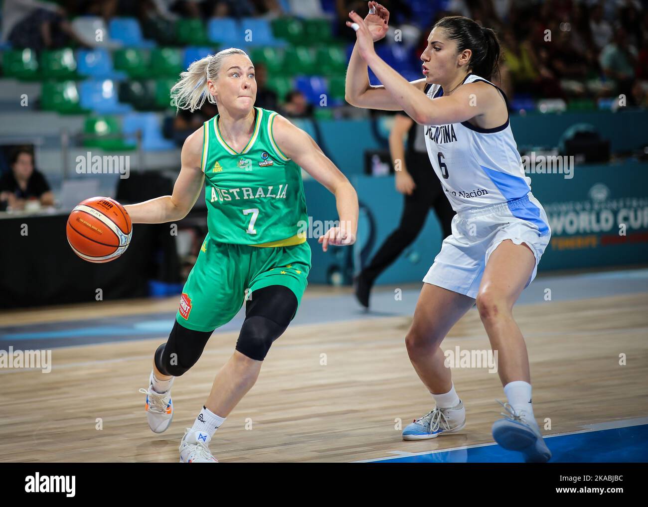 Espagne, Ténérife, 23 septembre 2018: Tess Madgen, joueuse de basket-ball australienne, en action lors de la coupe du monde de basket-ball féminine FIBA Banque D'Images
