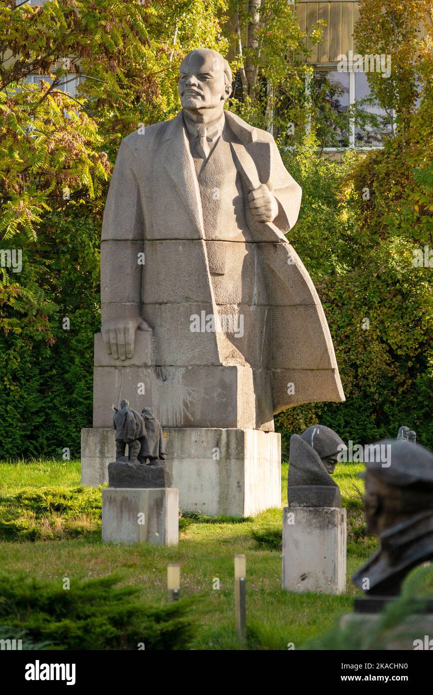 Statue de Lénine au Musée d'Art socialiste de Sofia, Bulgarie Banque D'Images