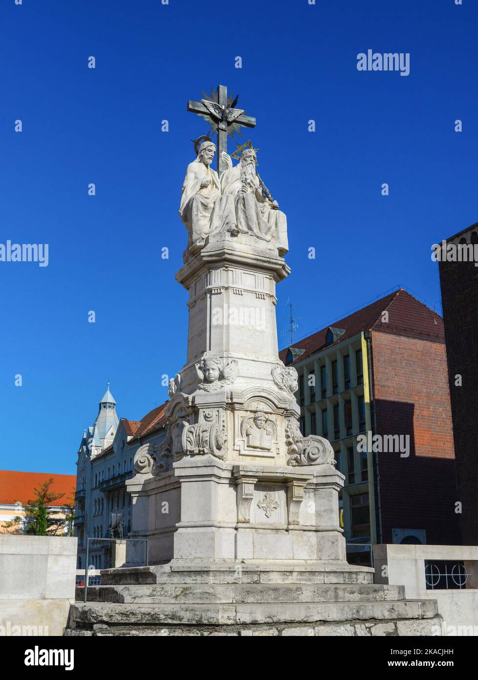 Ville de Szeged Hongrie Dom Square statue historique architecture Banque D'Images