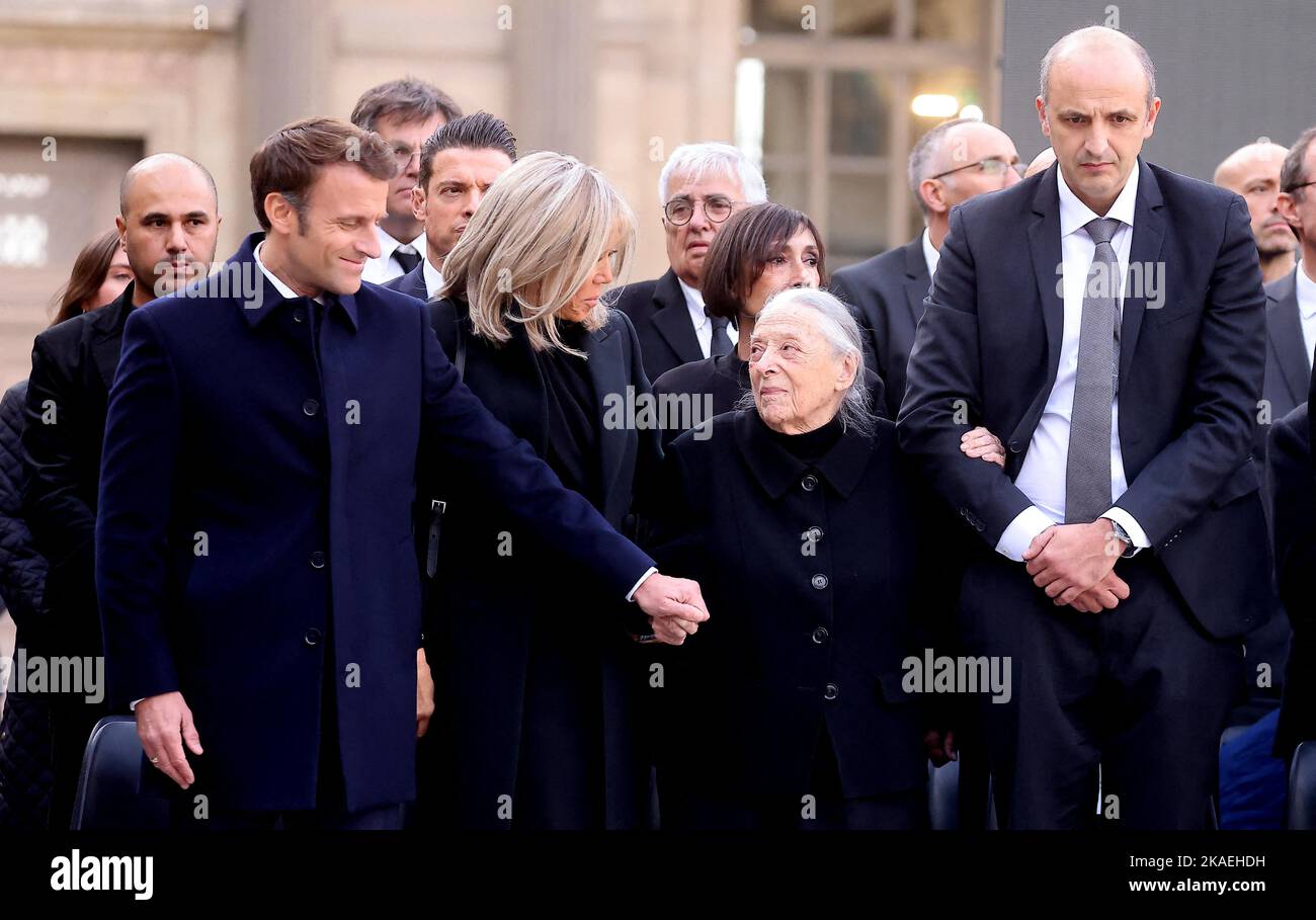 Le président français Emmanuel Macron et Brigitte Macron, Colette ...