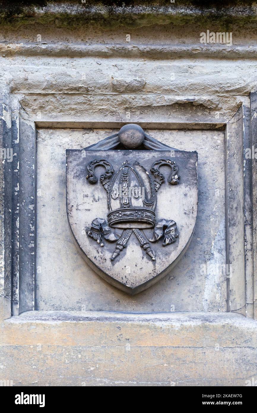 Armoiries sur un mur, Winchester, Hampshire, Angleterre, Grande-Bretagne Banque D'Images