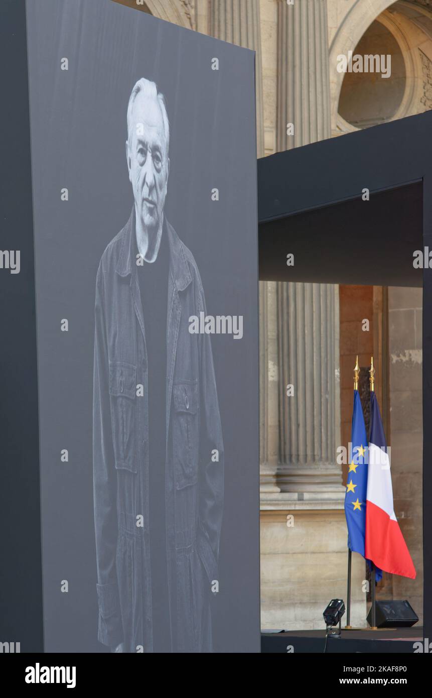 Hommage national pour l'artiste peintre Pierre Soulages auteur de Rodez, le président de la république Emmanuel Macron prononce une fois que cela est un long décourageant Banque D'Images